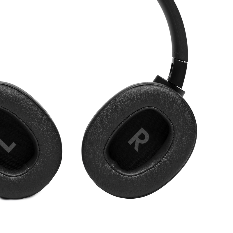 JBL Tune 710BT - Black - Wireless Over-Ear Headphones - Detailshot 2 image number null